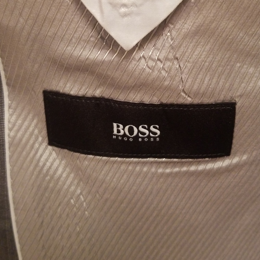 ✴HP✴Mens Hugo Boss suit - Picture 4 of 8